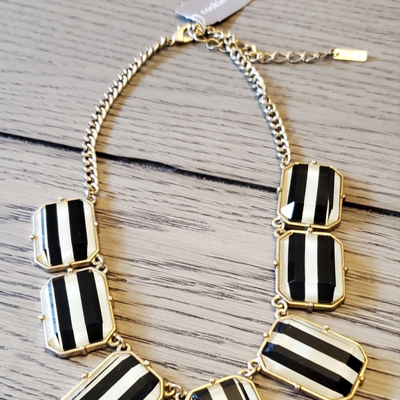 Cookie Lee Necklace - Picture 3 of 5